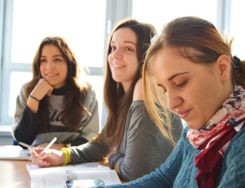 Hoe we werkgeluk van jonge profs kunnen maken of kraken